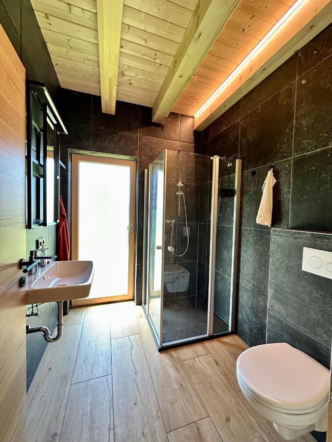 Das Gruenhaus - Dein Chalet In Grünau im Almtal Exteriör bild
